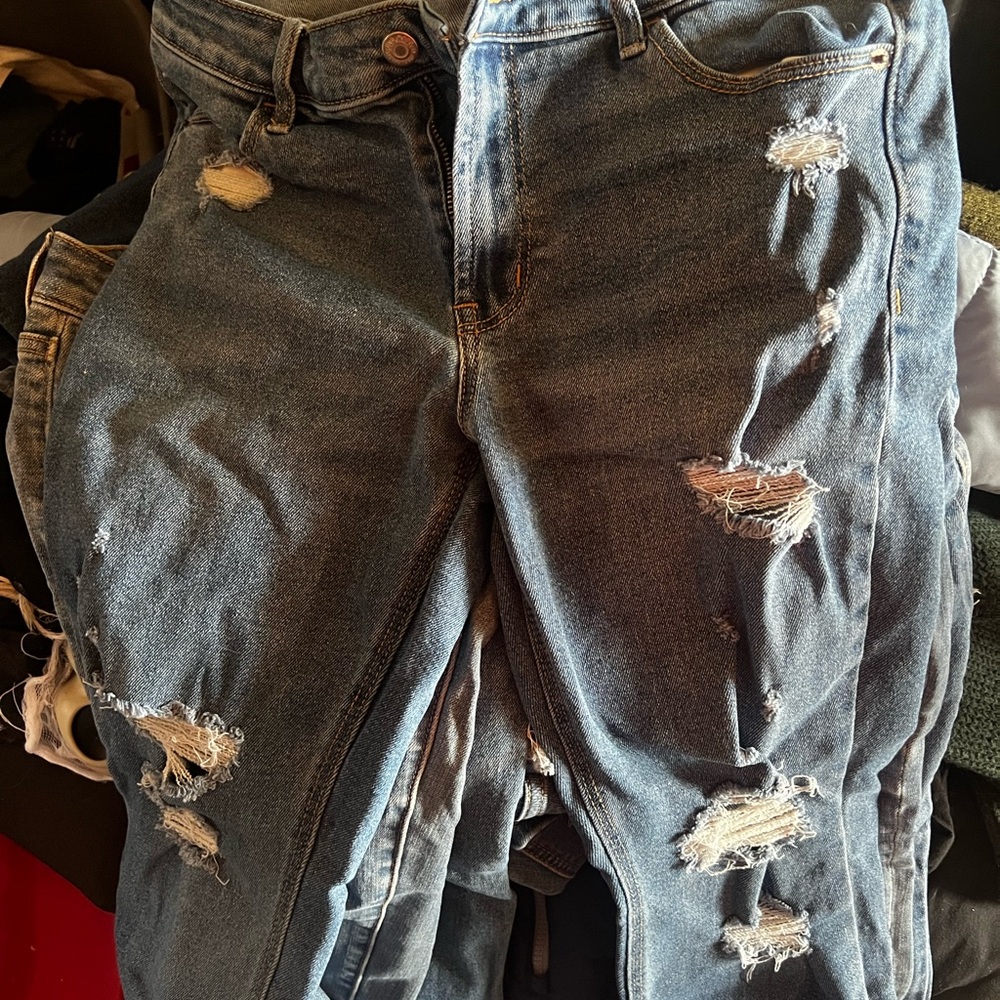 Old Navy Women's Distressed Boyfriend Jeans - Blue